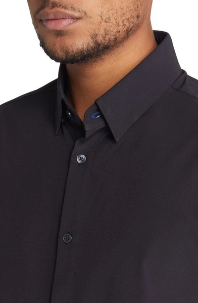 Mizzen + Main Leeward Trim Fit Short Sleeve Button-up Shirt In Black Solid