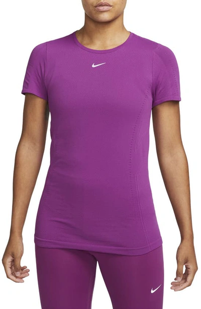 Shop Nike Dri-fit Advantage Seamless Tennis T-shirt In Viotech