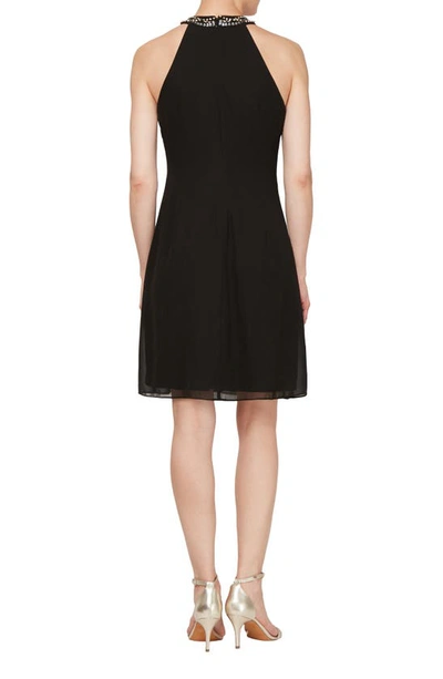 Slny Necklace Halter Dress In Blk