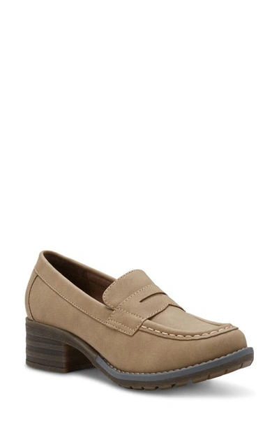 Eastland Holly Penny Loafer In Light Tan