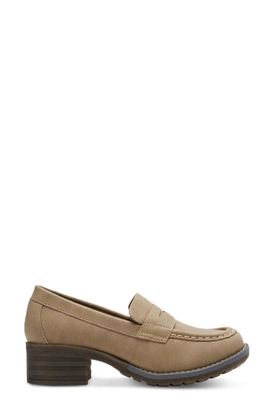 Eastland Holly Penny Loafer In Light Tan