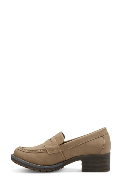 Eastland Holly Penny Loafer In Light Tan