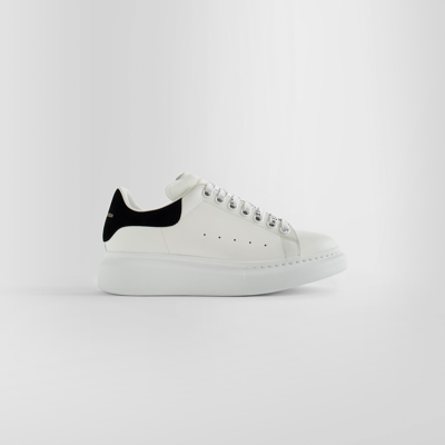 Alexander Mcqueen Oversize Leather Sneakers In White | ModeSens