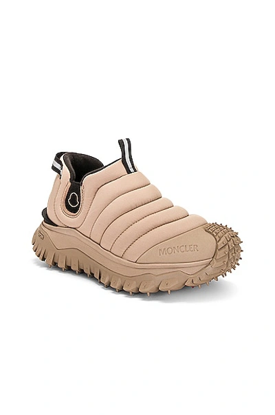 Moncler Apres Trail Quilted Pull-on Sneakers In Beige
