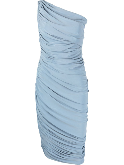Shop Norma Kamali Ruched One-shoulder Midi Dress In Blau