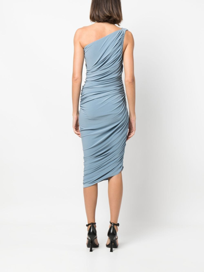 Shop Norma Kamali Ruched One-shoulder Midi Dress In Blau