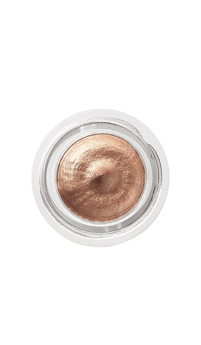 Charlotte Tilbury Eyes To Mesmerise In Oyster Pearl