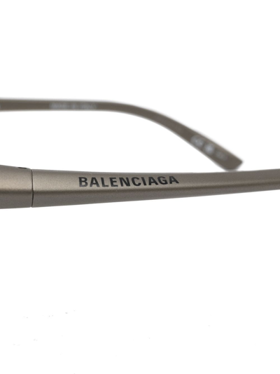 Shop Balenciaga Logo-print Sunglasses In Grau
