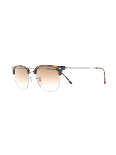Ray Ban Tortoiseshell-bridge Detail Sunglasses In Braun