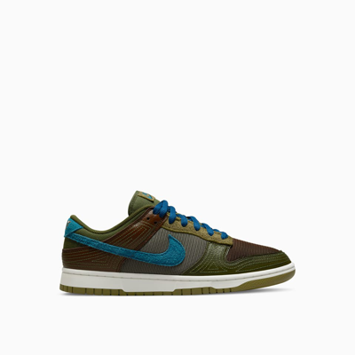 Shop Nike Dunk Low Sneakers Dr0159-200 In Marrone