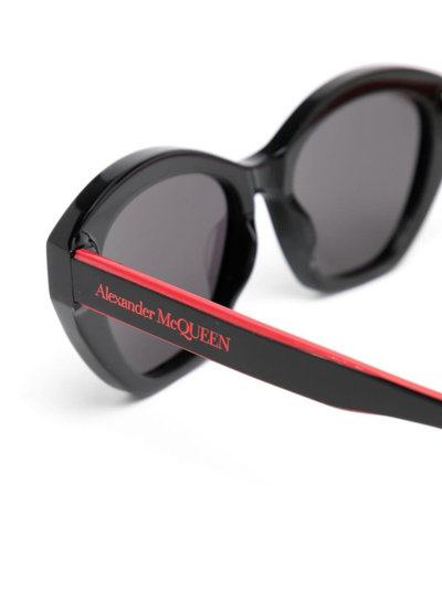 Alexander Mcqueen Cat-eye Frame Sunglasses In Black