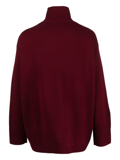 Shop Levi's Roll-neck Graphic-knit Jumper In Rot