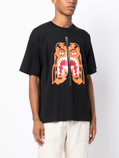 Shop A Bathing Ape Shark Zip-detail T-shirt In Schwarz