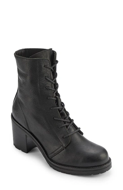 Frye store karen combat