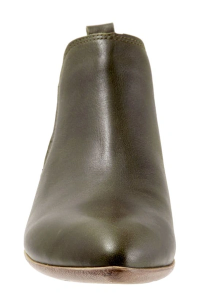 Bueno Vicki Chelsea Boot In Dark Green