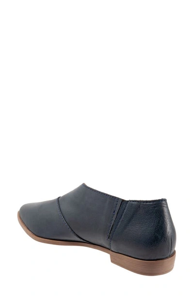 Shop Bueno Blake Half D'orsay Leather Flat In Navy
