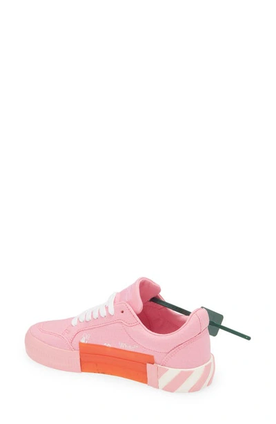 Off-White Vulcanized White / Pink Low Top Sneakers - Sneak in Peace