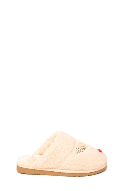 Minnetonka Reindeer Cami Slipper In Cream
