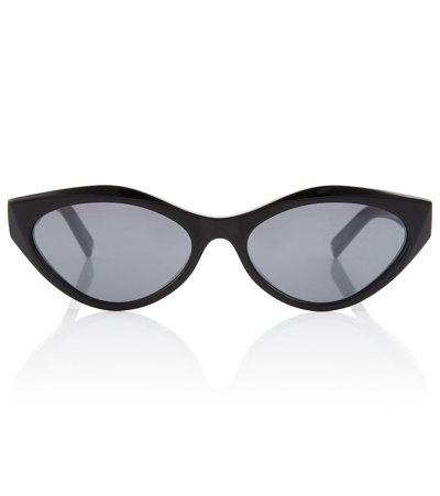 Shop Givenchy Gv Day Cat-eye Sunglasses In Matte Black / Smoke
