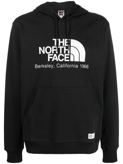 Shop The North Face Berkeley Logo-print Hoodie In Schwarz