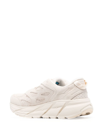 多拼接系带运动鞋