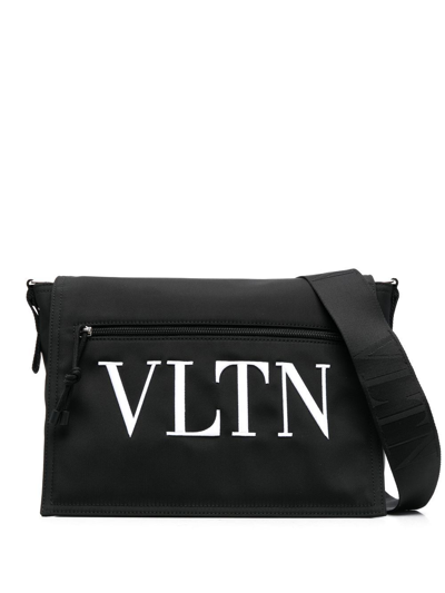 Shop Valentino Logo-print Shoulder Bag In Schwarz