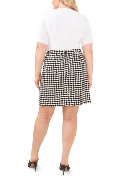 Vince Camuto Houndstooth Side Button Miniskirt In Rich Black