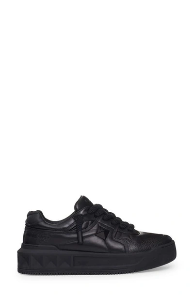 Valentino Black One Stud Xl Nappa Leather Low-top Sneakers In Nero