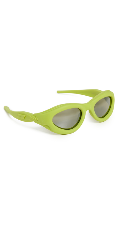 Shop Bottega Veneta Unapologetic Oval Sunglasses