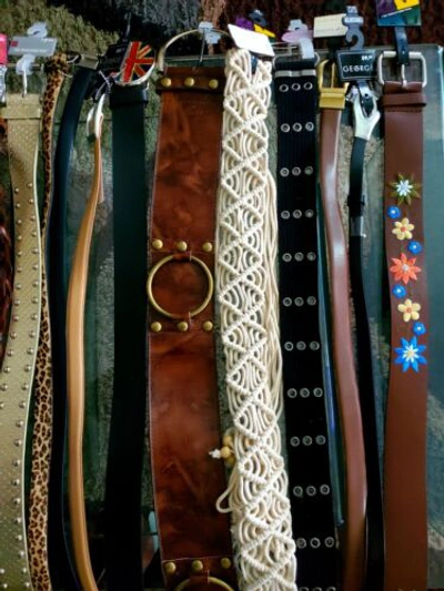 Pre-owned Multiple Brands 100 Lot Wholesale Assorted Women's Belt In Mixed Sizes In Black, Brown, Pink, Green, Golden