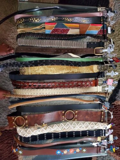 Pre-owned Multiple Brands 100 Lot Wholesale Assorted Women's Belt In Mixed Sizes In Black, Brown, Pink, Green, Golden