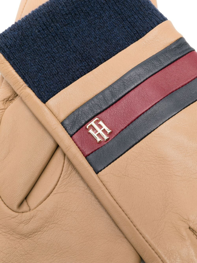 Shop Tommy Hilfiger Logo-plaque Leather Gloves In Braun