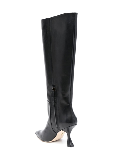 Stuart Weitzman Black Pointed Boots In Schwarz