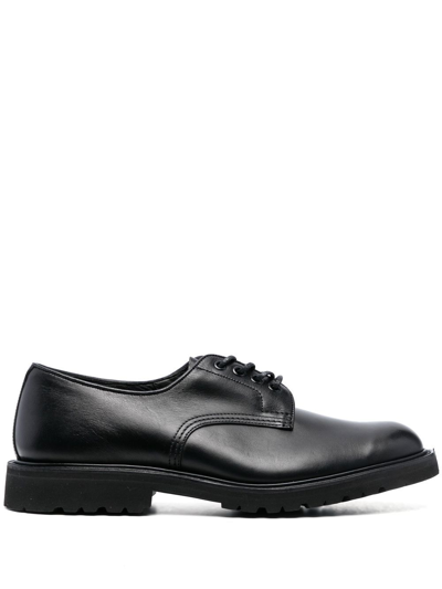 Shop Tricker's Lace-up Leather Derby Shoes In Schwarz