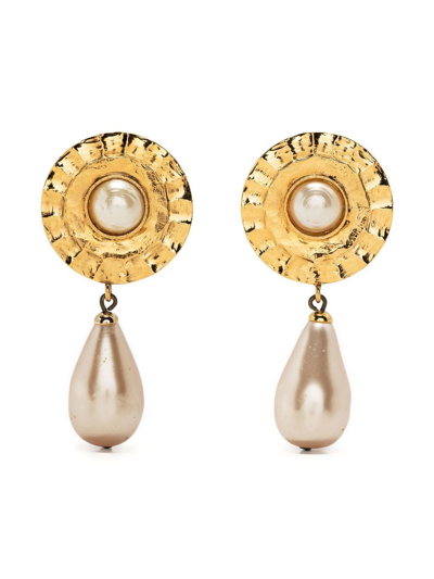 Pre-owned Chanel 1980s Clip-on Drop Earrings In Gold