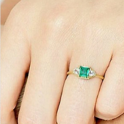 Pre-owned J.o.n 14k Gold Genuine Trillion Diamond And Emerald Engagement Ring In White