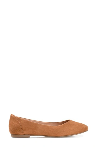 Journee Collection Womens Kavn Medium And Wide Width Comfort Insole Slip On Round Toe Ballet Flats In Tan