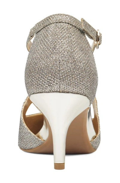 Bandolino Zeffer Womens Bow Metallic Pumps In Gold