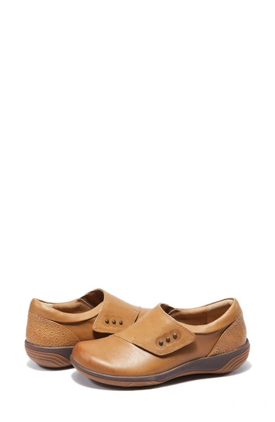 Halsa Footwear Anna Clog In Dark Mustard