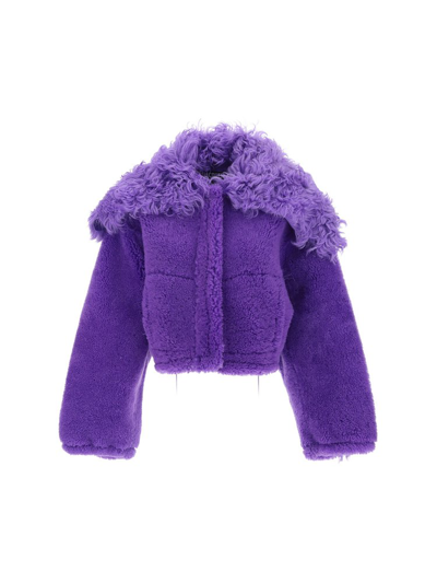 Shop Jacquemus La Piloni Cropped Shearling Jacket In Purple