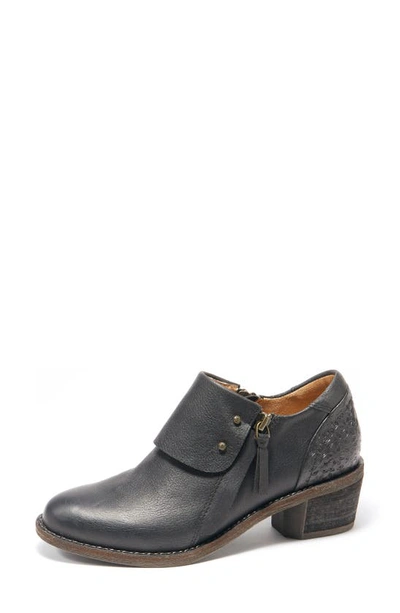 Halsa Footwear Michelle Ankle Boot In Black