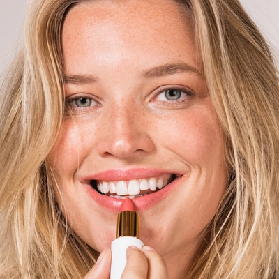 Ogee Full Bloom Sculpted Lipstick In Zuri