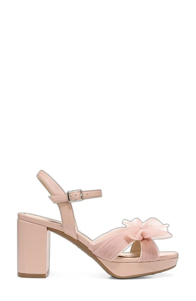 Lifestride Last Dance Platform Sandal In True Blush