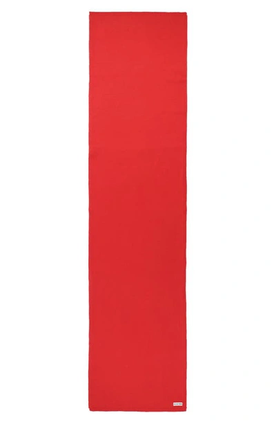 Hunter Play Essential Recycled Polyester Blend Scarf In Logo Red