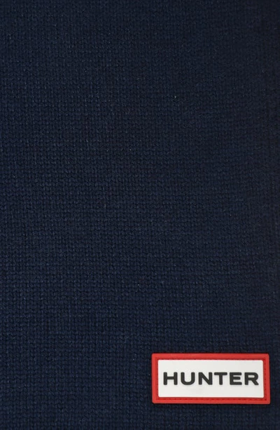 Hunter Play Essential Recycled Polyester Blend Scarf In Valtameri Blue