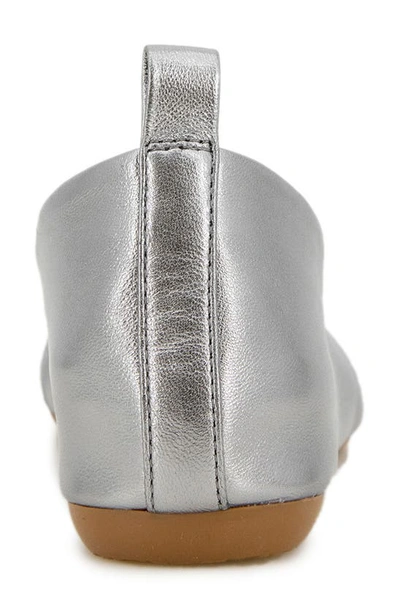 Andre Assous Nieve Featherweight Demi Wedge Flat In Pewter