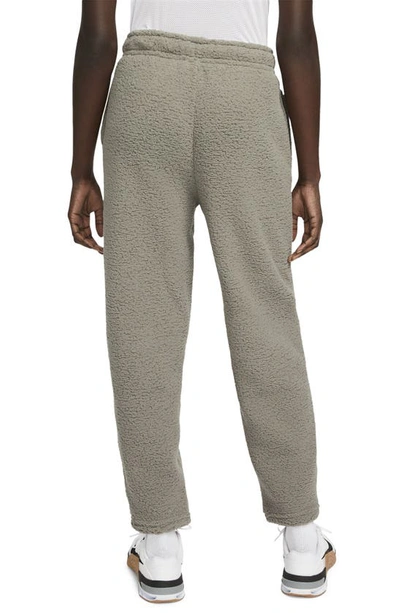NIKE THERMA-FIT PANTS 