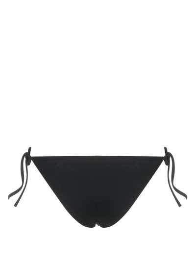 系带比基尼三角裤