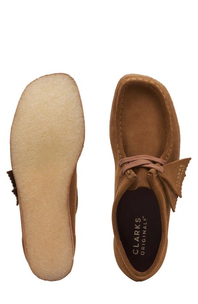 Clarks Un Loop Ave Flat In Cola Suede