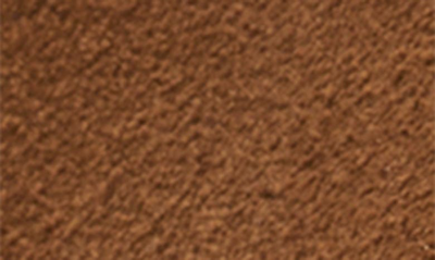Clarks Un Loop Ave Flat In Cola Suede